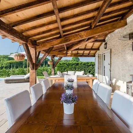 Luxury French Stone Pellegrue